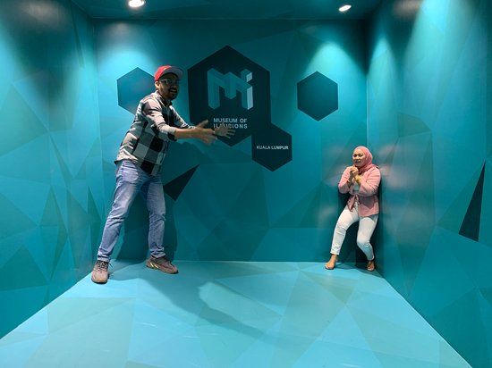 Museum of Illusions